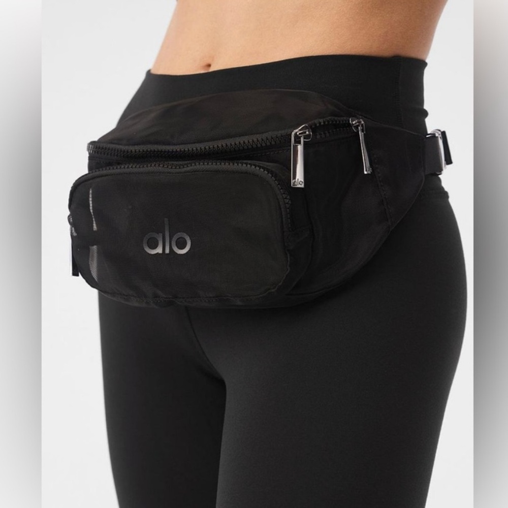 NWT Alo Yoga Sheer Fanny Pack Black Sheer